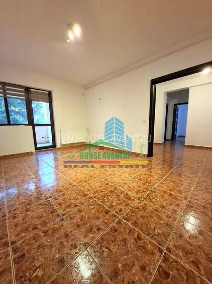 Apartament 3 camere Ultracentral etaj 1 - 3