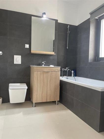 Ap 2 camere Complex Newton Copou, etaj 2 din 4, cu lift, PARCARE