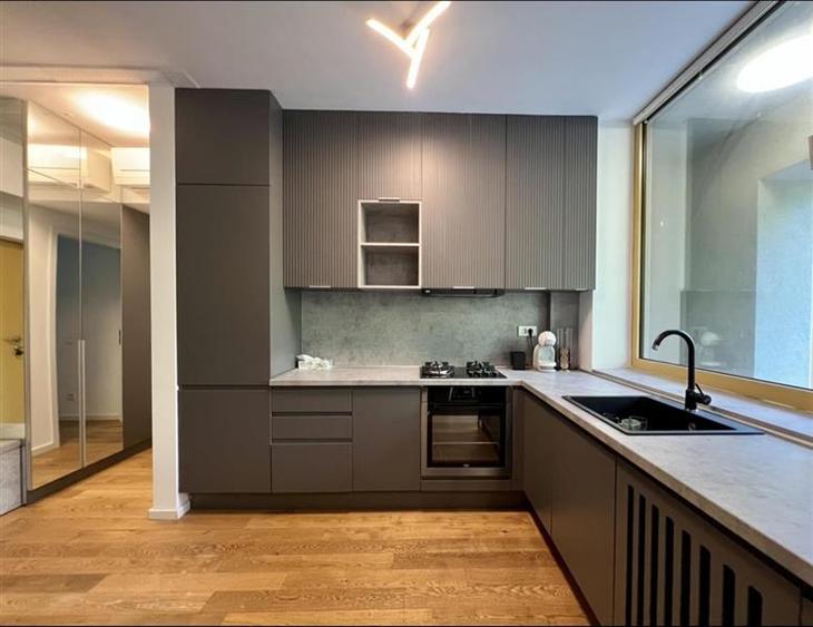Apartament modern 2 camere II Curte proprie II Loc parcare suberan