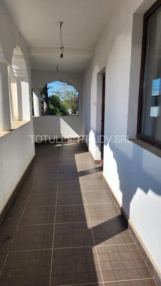 Vila superba 8 camere ,stil conac Brancovenesc - 6