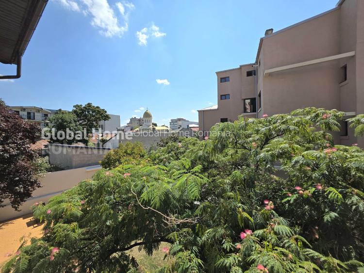 Cismigiu Garden | Office Interbelic Villa - 12 Rooms - 637 Land - 441Sqm Surface - 16
