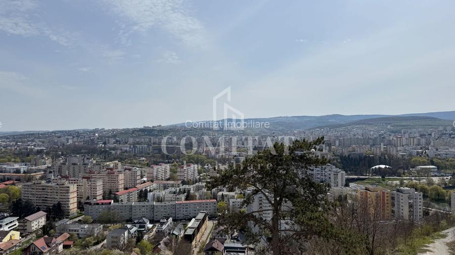 Casă generoasă cu panoramă și 256 mp terasă circulabilă - 4