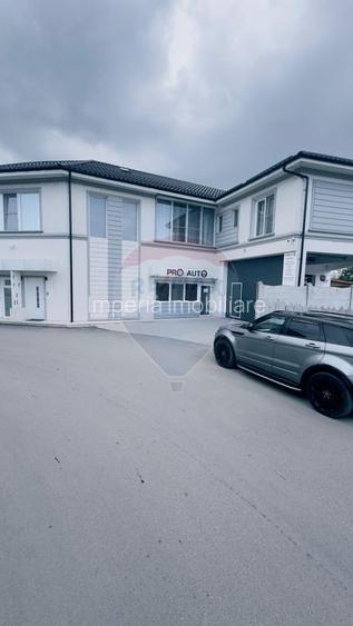 Proprietate premium în Filiași, locuință de lux cu spații comerciale - 48