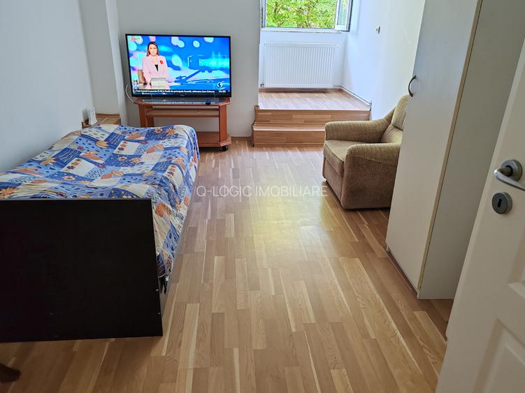Apartament 3 camere liber la vanzare zona Colinei - 6