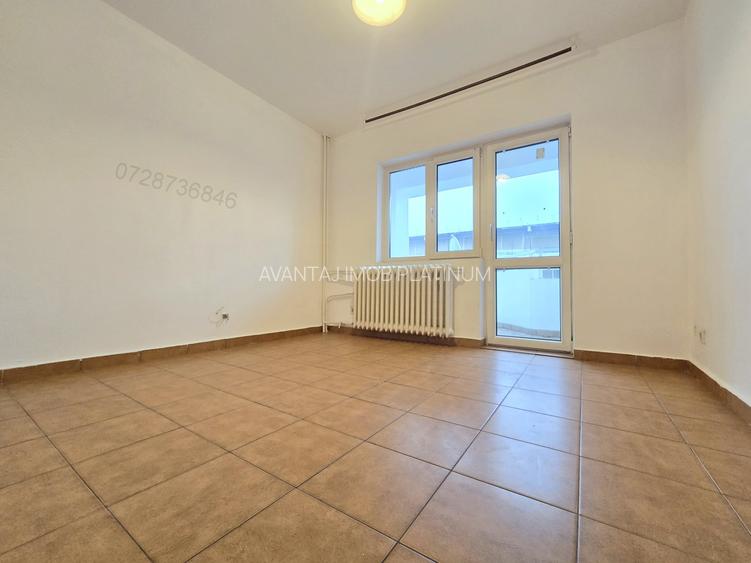 Metrou Piata Unirii -Bulevardul Coposu, 5 camere, 117 mp, bloc 1990 - 6