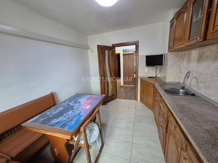 OCAZIE, GARA 3 CAMERE DECOMANDAT, 70 MP. 2 BAI, 2 BALCOANE,MOBILAT, CENTRALA GAZ - 21