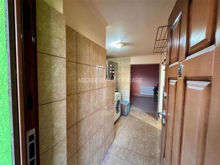 Casa potential:locuire multifamiliala,activitati comerciale,birouri,677 mp teren - 13