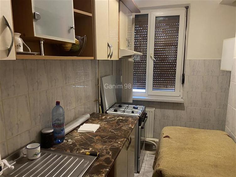 Apartament 3 camere , zona cartier Sud , 52 mp , decomandat ,mobilat - 5