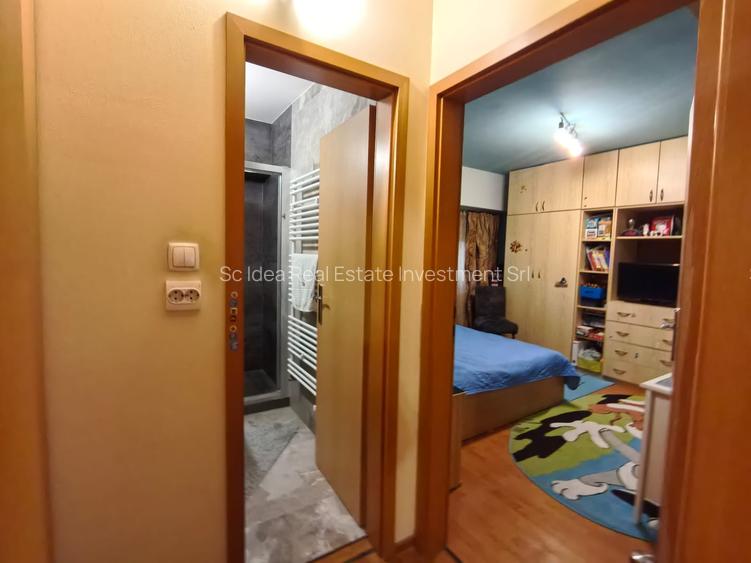 Apartament cu 4 camere -ETAJ INTERMEDIAR- 5 minute Medicina - 10