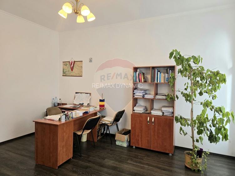 Spațiu birouri de închiriat în zona Central, parcare inclusă - 3