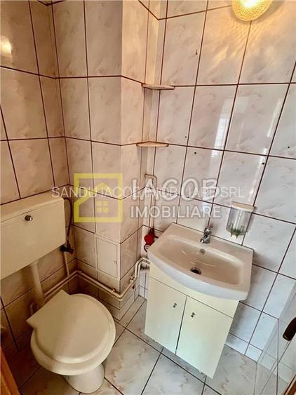 Apartament cu 3 camere de inchiriat, Comanesti, jud. Bacau - 18