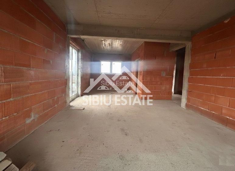 Casa un nivel cu mansarda, teren 500mp NOU - 6