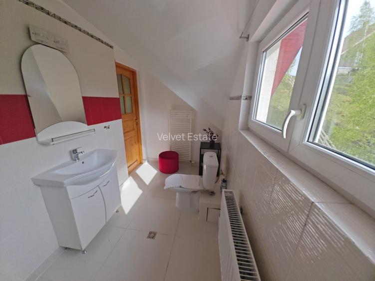 PESTERA CASA DE VANZARE - MOECIU! - 17