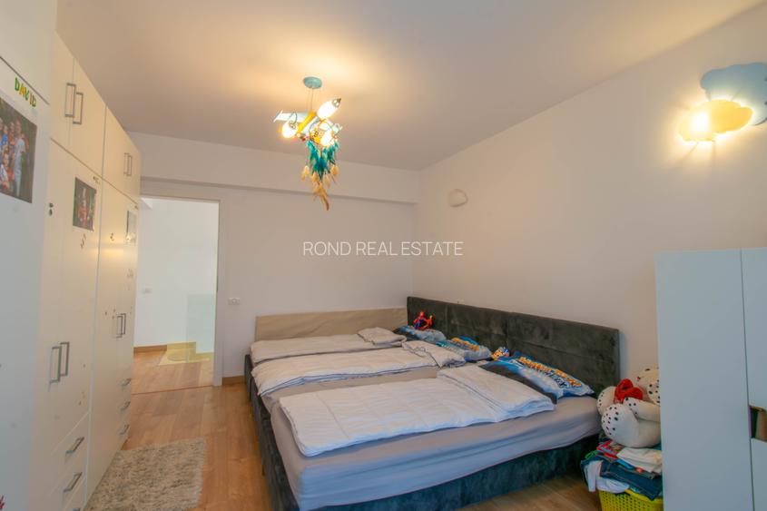 Vilă modernă cu vedere la lac, minicomplex inchis - 21