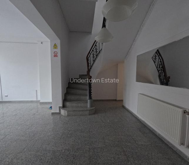 Imobil Central 355 mp | D+P+1+M | Consolidat & Renovant | 9 Camere - 10