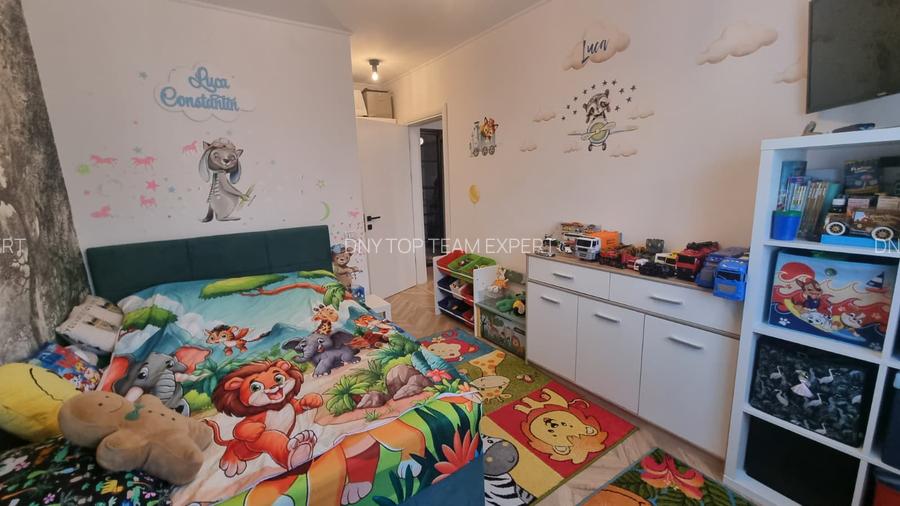 Apartament 4 camere, centrală proprie, parcare, 5 min metrou Apărătorii Patriei - 19