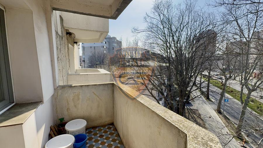 3 Camere Decomandat + uscător + boxă Capitol 3 balcoane centrala gaz 2 bai  A/C - 14