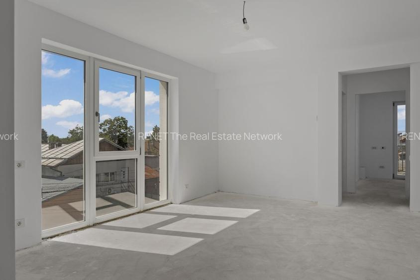Vila sector 1 - 300mp - P+2+M - 11 camere - Chitila - 18
