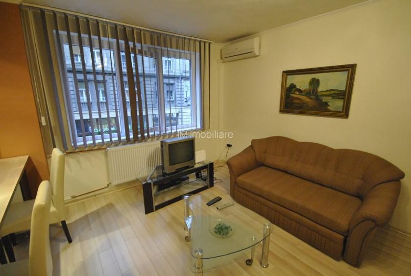 Ultracentral - Apartament 2 Camere - Etaj  Inferior - Curte  - 6