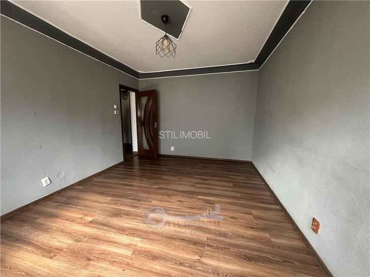 APARTAMENT 2 CAM DECOMANDAT PODU DE FIER ETAJ INTERMEDIAR - 15