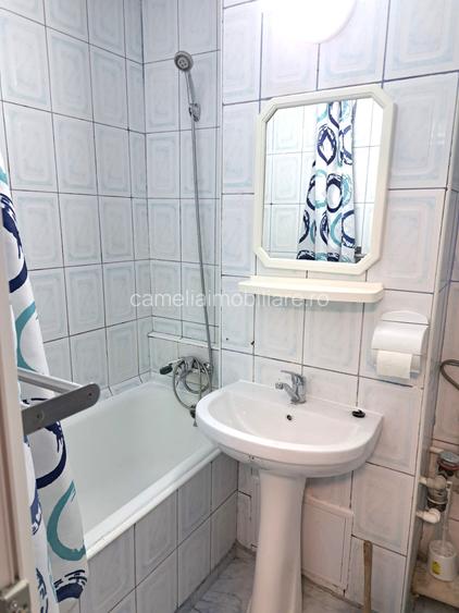 Garsoniera, renovata, confort 1, Virtutii, metrou Lujerului, tramvai 41 Orsova - 11