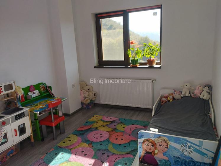 Apartament de 4 camere pe 2 nivele, 120 MP, 2 bai, zona Stejarului - 14
