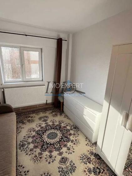 Apartament 3 camere decomandat zona Mercur - 4