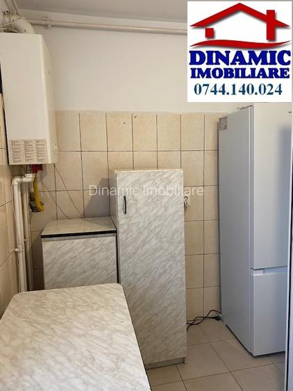 Apartament 2 camere, etaj 3, central, 300 euro/lunar. - 14