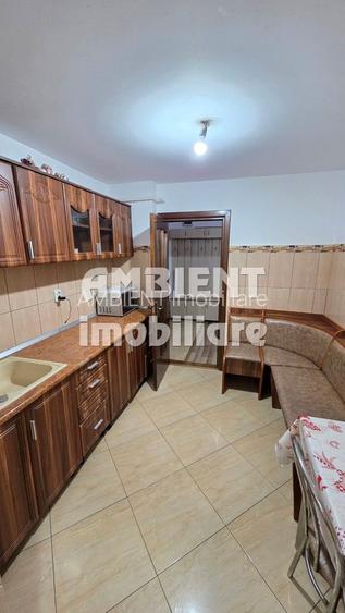 Apartament 3 camere, etaj 1, mobilat și utilat, zona GARĂ; - 3