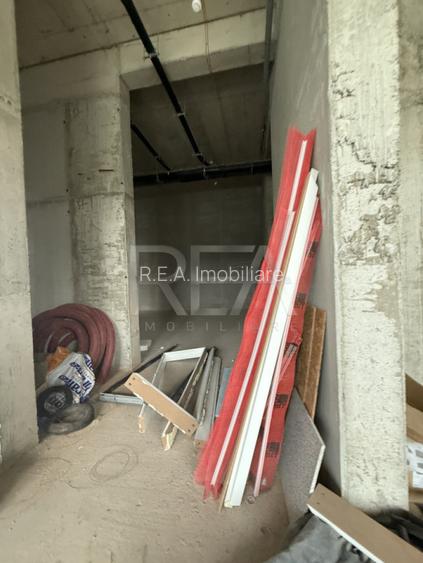 Spatiu Comercial | Inchiriere totala sau partiala | Bloc Nou |  - 8