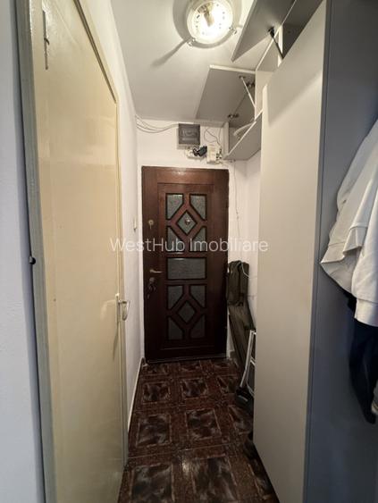 Apartament compact, 2 camere, etaj 2 - Piata Doina - 7