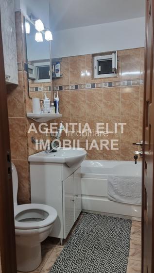 Apartament 3 camere, zona Scolii nr. 13 - 10