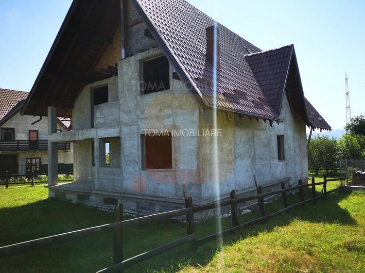 Vilă spațioasă cu vedere panoramică spre Lacul Bâtca Doamnei – Viișoara, Neam - 13