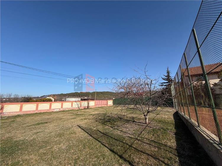 Teren intravilan + teren de tenis zona Berca - 5