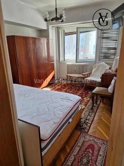 Apartament 3 camere Piata 1 Mai - 7