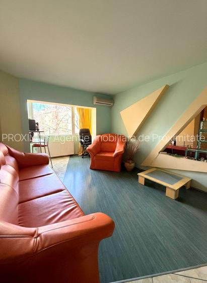 OPORTUNITATE: 3 camere, 2 băi, 2 balcoane, decomandat, etaj 2 - 2