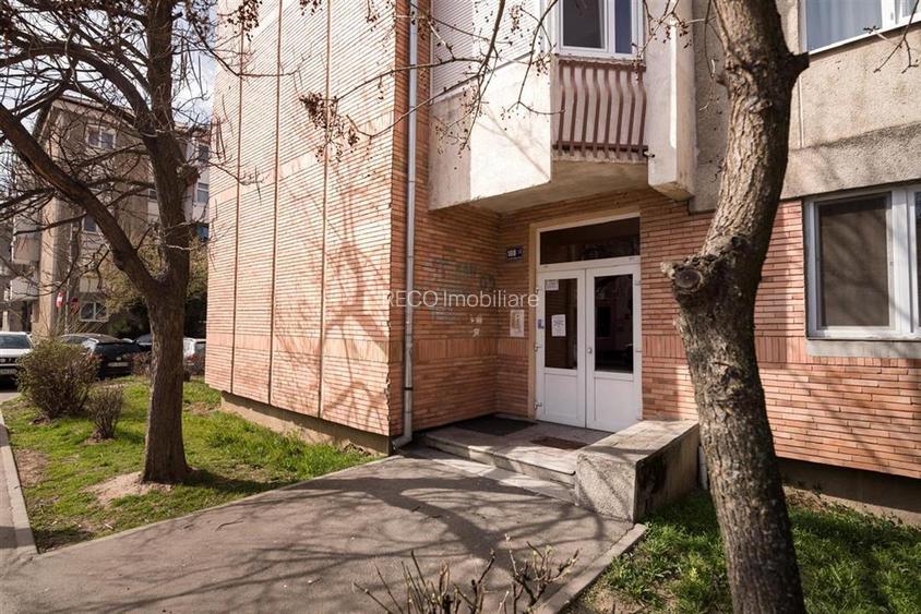 RECO Garsoniera gata de mutat  16 mp utili -str Stefan cel Mare - 13