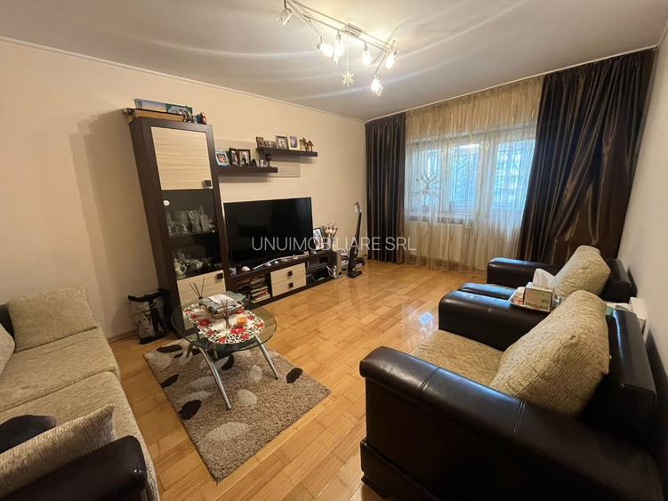 Apartament trei camere - etaj 2 - 71 mp - Str. Unirea Principatelor - 2