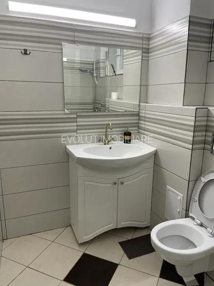  Apartament ultracentral- 3 camere  - 8