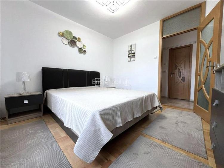 Apartament 2 camere, 56mp, Decomandat, cu Parcare, Centrul Civic - 2