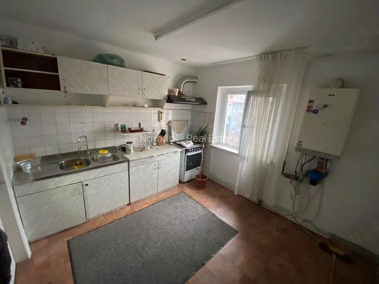 Apartament de vanzare, 4 camere, Str. Dinicu Golescu - 5