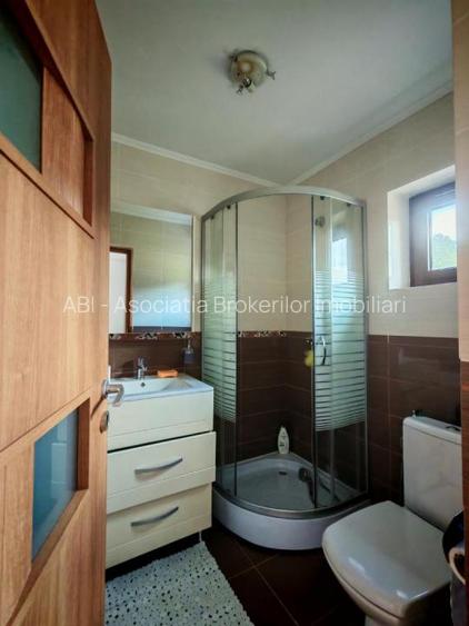 Busteni Kalinderu Vila 5 dormitoare supr 250mp - 36