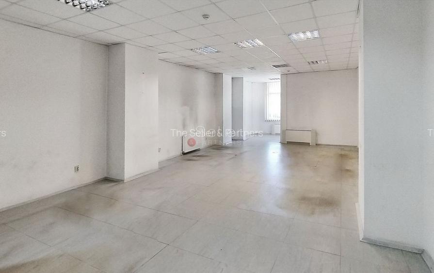 Spatiu cu Multiple Functionalitati - 4