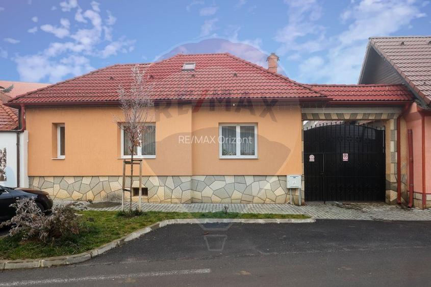 Casă deosebită în Cristian – complet mobilată și utilată - 3