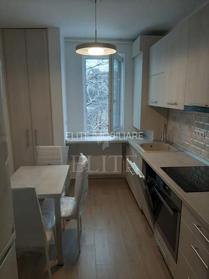 Apartament 3 camere în zona GHEORGHENI - 10