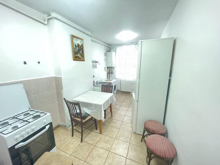 Apartament 2 Camere De Inchiriat | Decomandat | Central | The Office | Etaj 3/4 - 9