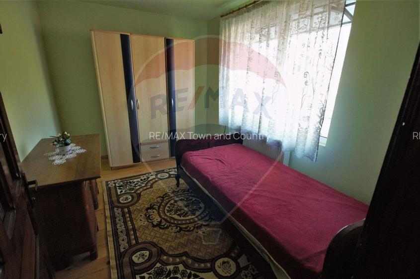 Casă / Vilă cu 7 camere de vânzare - 32