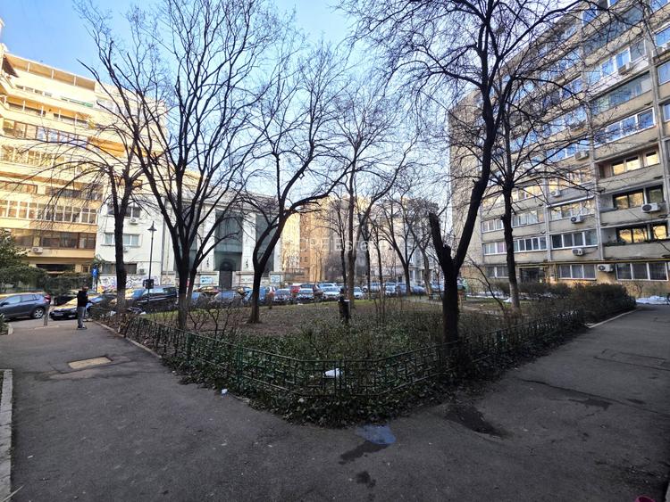 De vanzare 3 camere la Sala Palatului, gata de mutat, fara risc seismic - 31