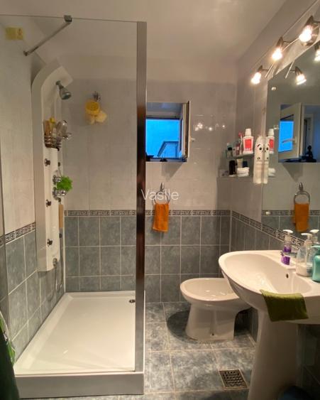 Apartament de vânzare - 10