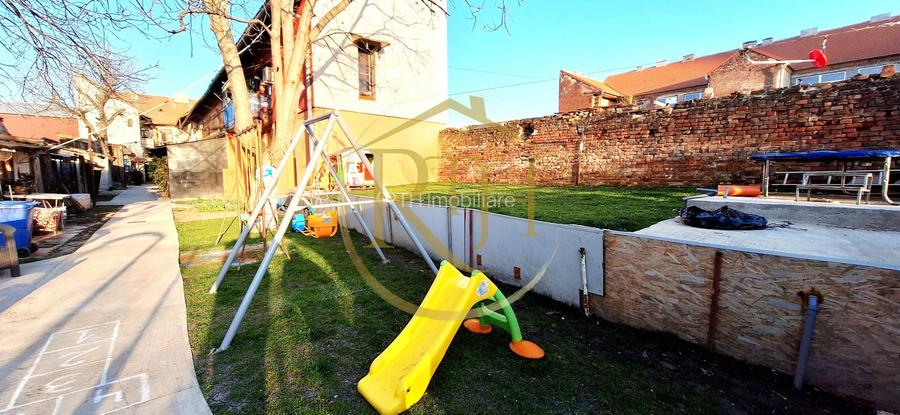 Oferim spre inchiriere apartament spatios, cu 3 camere, aproape de Nokia - 18